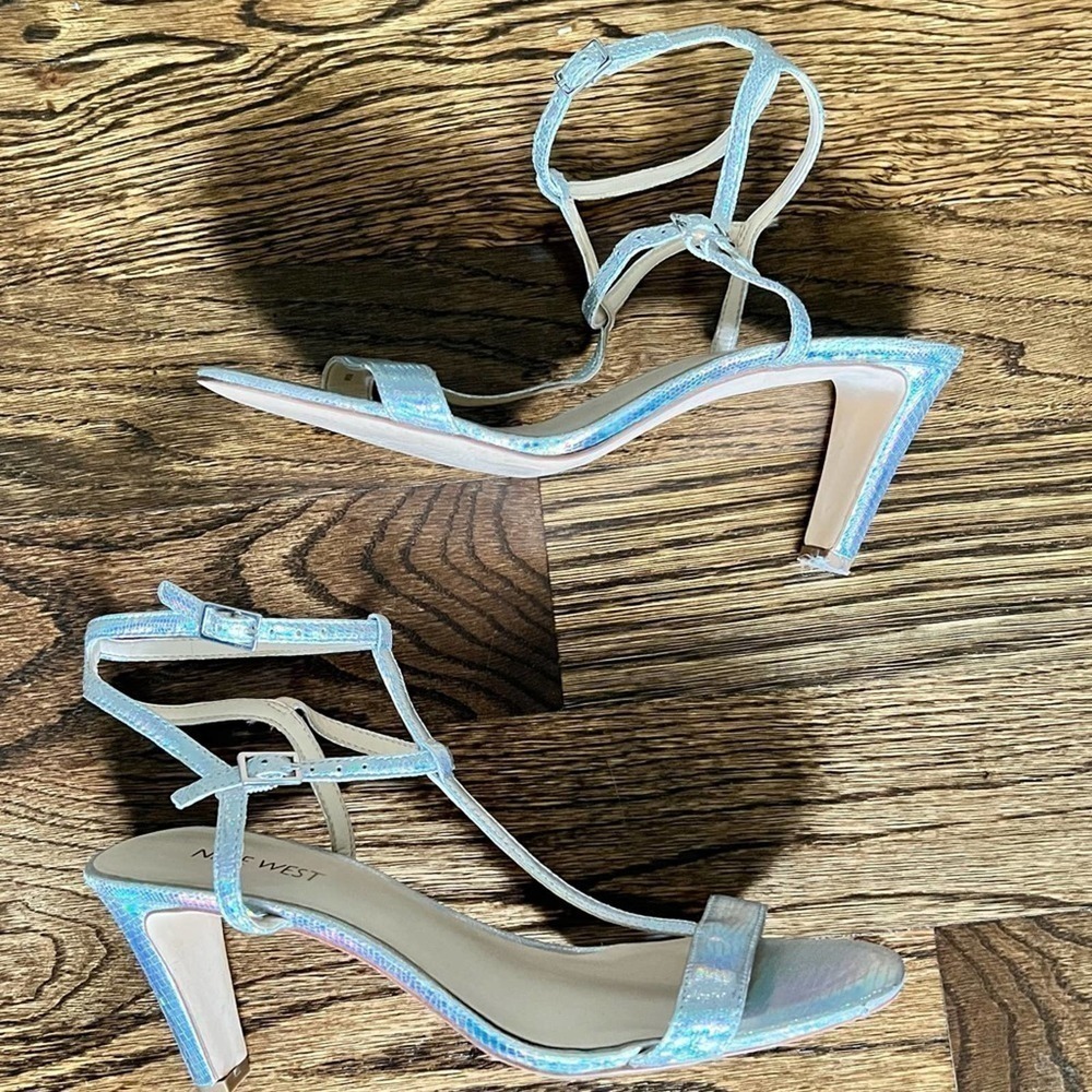 Nine with silver metallic sandal size 8 #005